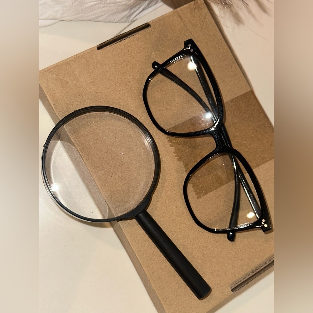 Scooby-Doo Velma Costume Wig and Glasses Set - Picture 2 of 5